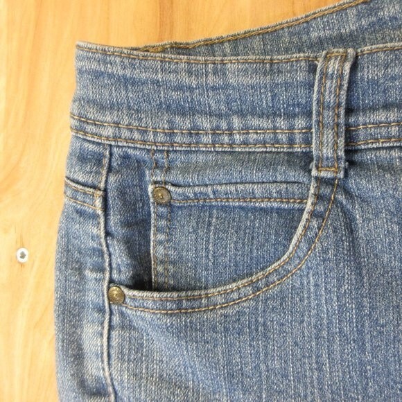 HANNAH Becky Capri Skimmer Jeans Womens Sz 10 Comfort Stretch Denim Bermuda Crop - Picture 4 of 15